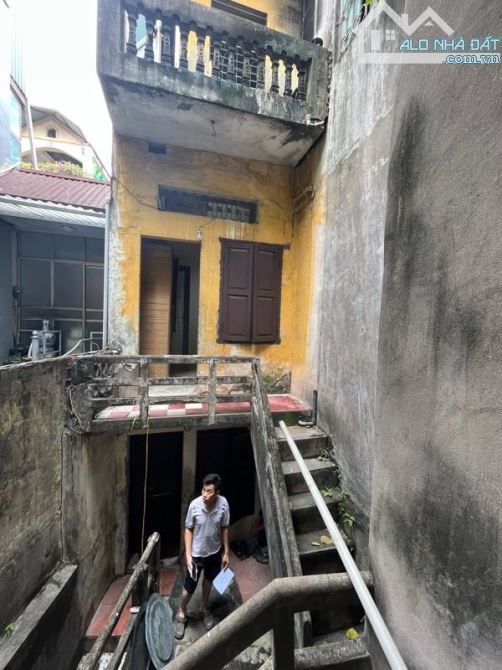 💥 BÁN ĐẤT TẶNG NHÀ BẠCH MAI 64M² – MT 6.1M – TRUNG TÂM – NGÕ ĐẸP – GIÁ 8.9 TỶ 💥  📌 Thôn - 1