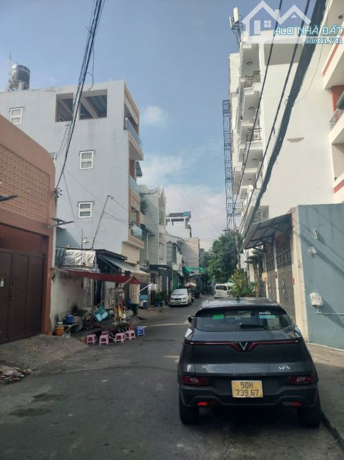 Bán nhà 5 tầng đẹp như mới - Hẻm nhựa 8m rộng như đường lớn - Lê Văn Quới, Bình Tân - 1