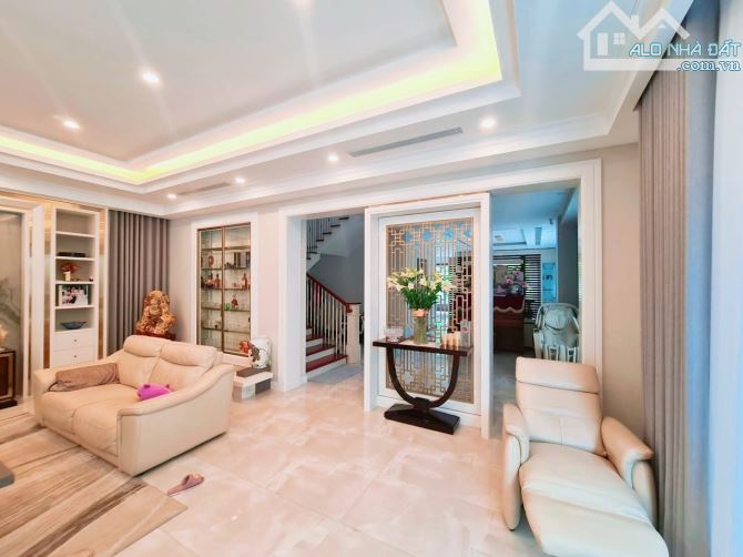 MẶT PHỐ CỔ LINH LONG BIÊN 28 TỶ DT 100M MT 7M 5T Ô TÔ TRÁNH KINH DOANH THÔNG THOÁNG - 1