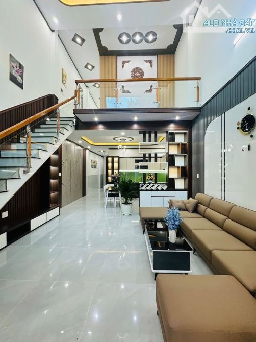 Chủ chuyển nơi ở cần bán nhà gác lửng đẹp SHR TC ngay HL7 Bình Lợi chỉ 1ty690 - 1