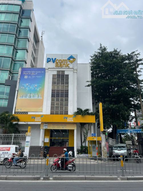 Bán nhà MT Nguyễn Sơn P.Phú Thạnh, Q.Tân Phú DT:11x24 CN:264m2 KC: 5L Giá: 59 Tỷ - 1