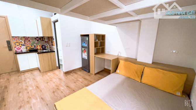 Cho Thuê CCMN Ngõ 144 Quan Nhân Thanh Xuân 30m2 Gác Xép Cửa Sổ Thang Máy Gần Chợ - 1