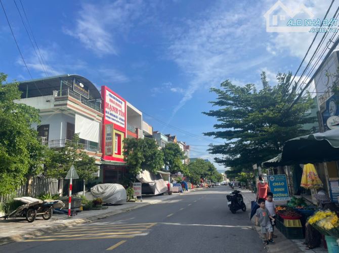 Bán Lô Đất Mặt tiền đường Phan Châu Trinh, ngay tung tâm hành chính Quế Sơn, 3ty400tr. - 1