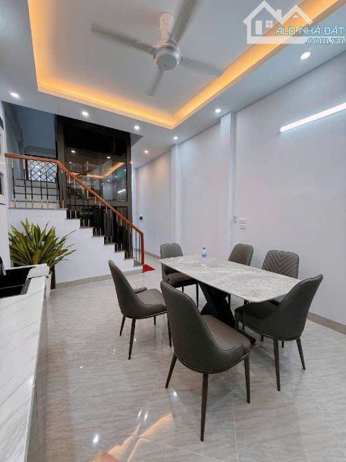 BÁN NHÀ PHỐ KIM ĐỒNG 50M X 5 TẦNG FULL NỘI THẤT CAO CẤP CÓ THANG MÁY CHỈ 16.5 TỶ - 1