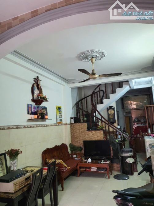 Bán nhà 37m2 Đất Thánh,p6, 3 lầu, giá 5.39 tỷ - 1