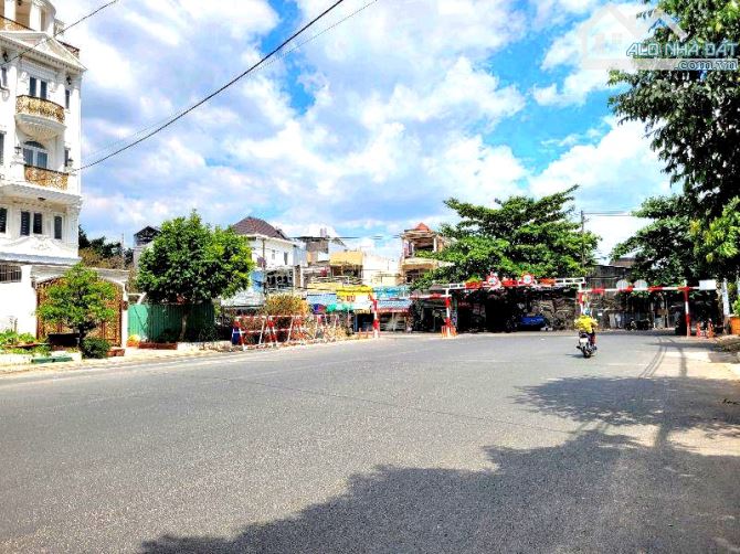 Bán nhà Mặt Tiền Đông Hưng Thuận Quần, kinh doanh đỉnh, 4x26m, 5.xx tỷ - 1