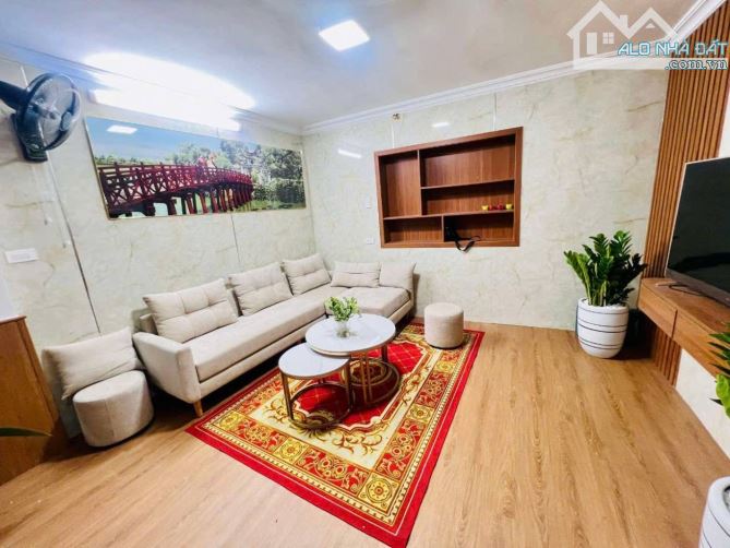 Bán nhà phố cổ Bát Đàn – Hoàn Kiếm – 28m² x 3 tầng – sổ đỏ – chỉ nhỉnh 5 tỷ - 1