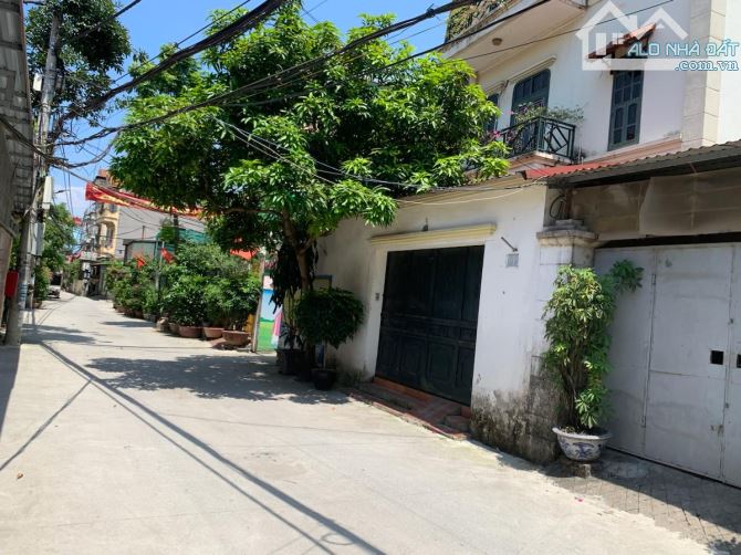 BÁN ĐẤT TẶNG NHÀ ÔTÔ TRÁNH GẦN KĐT SIPUTRA AN DƯƠNG VƯƠNG TÂY HỒ DT 235M2 MT 8M 30 TỶ - 1