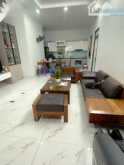 BÁN NHÀ PHÂN LÔ VIP X2B TAM TRINH – 80M² – 4 TẦNG – LÔ GÓC – VIEW HỒ – VỈA HÈ – 18.4 TỶ - 1