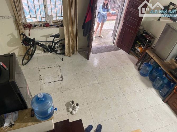 Chính chủ gửi bán căn nhà - Võ Chí Công - Cầu Giấy - 5 Tầng - 6.5 Tỷ - 1