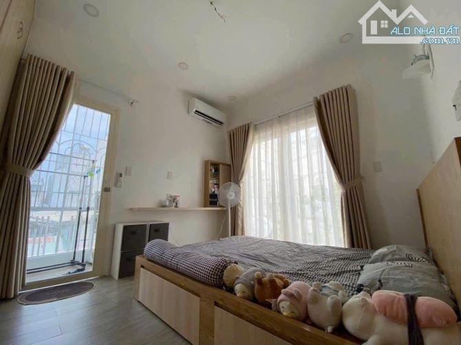 nhà 4tỷ 100triu , 2 tầng , 43m2 , 1 căn ra hẻm xe hơi gần Nguyễn Duy Trinh Bình Trưng Tây - 1