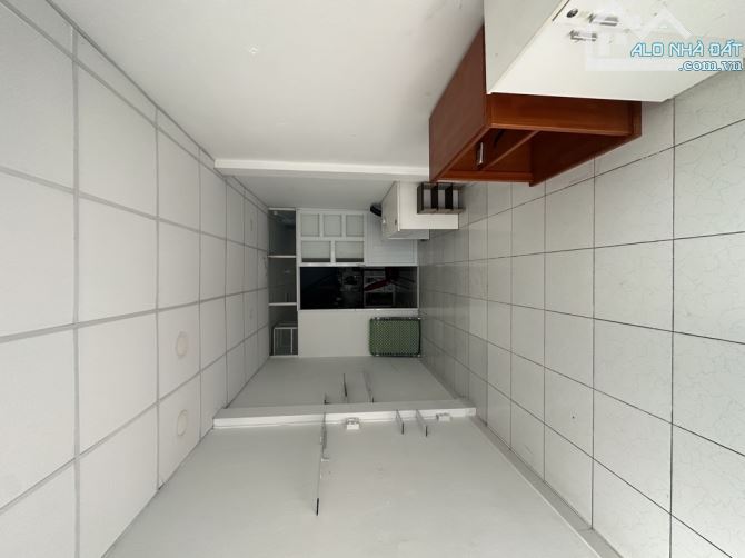 BÁN NHÀ DT : 49M2 - 2 TẦNG - PHAN VĂN HÂN P17 - BT-GIÁ 6TỶ - 1