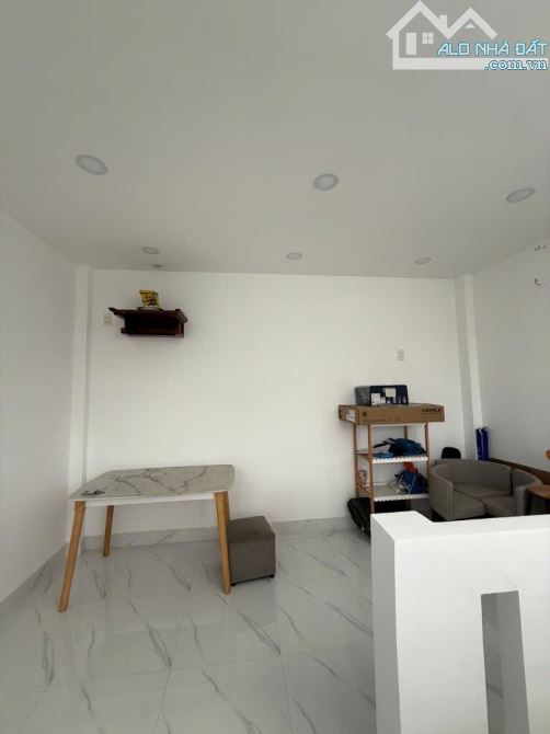 Bán Nhà 4 tầng, Nguyễn Văn Quỳ, Quận 7.  hoàn công 110m2, full nội thất, chỉ 4.9 tỷ - 12