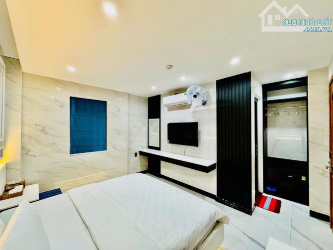 Bán Khách Sạn Mặt tiền Tên lửa, 8 tầng, 120m2, 8x15m,doanh thu 1,5 tỷ, 21 phòng, đường 40m - 14