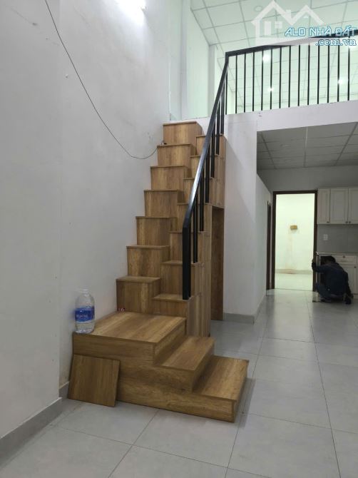 Bán gấp xưởng gỗ, hơn 900m2, Thạnh Xuân Quận 12, 22 tỷ TL mạnh - 2