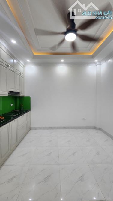 BIỆT PHỦ TÂY HỒ - ĐƯỜNG Ô TÔ TRÁNH, GARA Ô TÔ, NỘI THẤT HIỆN ĐẠI. - 3