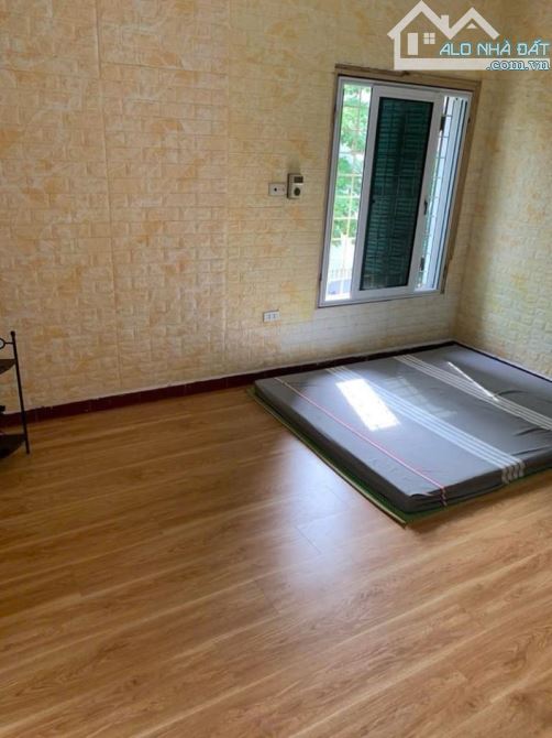 BÁN NHÀ PHỐ PHÚC TÂN -QUẬN HOÀN KIẾM -70 m2- CẤP 4 -MẶT TIỀN 6 M 3 - 2