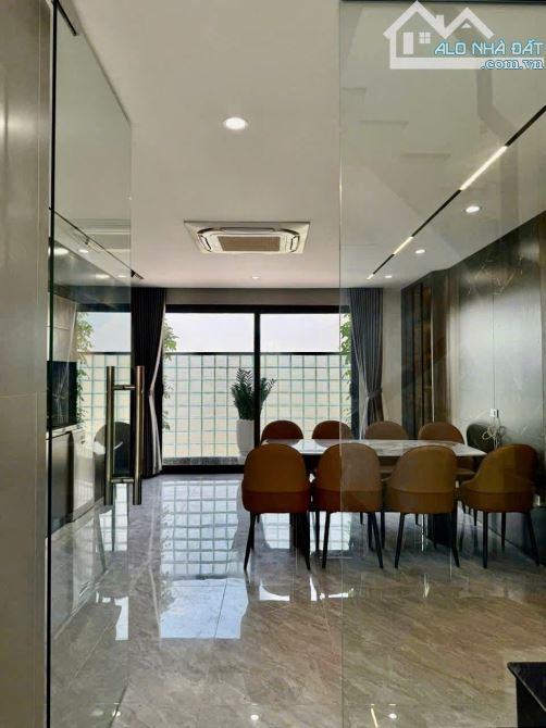 BÁN NHÀ MỚI XÂY – GẦN MẶT PHỐ NGUYỄN LAM, SÀI ĐỒNG – THANG MÁY – Ô TÔ NGỦ TRONG NHÀ - 2