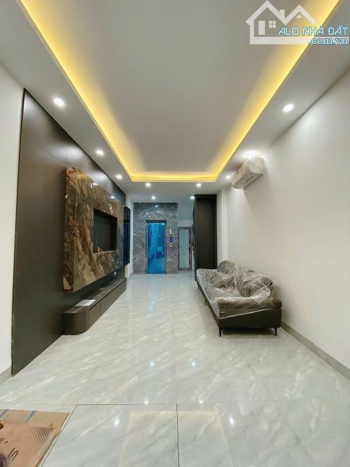 BÁN NHÀ LÁNG TRUNG – THANG MÁY – FULL NỘI THẤT –39m² - GIÁ CHỈ 9.5 TỶ - 1