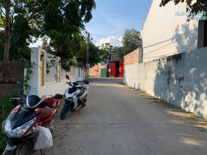 Bán Đất-Xã Minh Trí-(Sóc Sơn)-344M2-16T/1M2-Sát Bìa Làng-Thông 2 OTO Tránh Thoải Mái. - 2