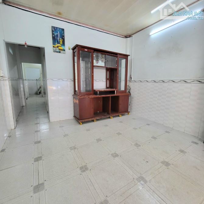 quận 7 ,sổ hồng riêng ,4mx13m, huỳnh tấn phát ,hơn 3 tỷ xíu - 2