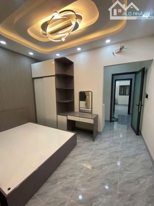 MTKD VỊ TRÍ ĐẸP 3 TẦNG ĐƯỜNG GIÁC ĐẠO GẦN NGUYỄN ẢNH THỦ THIẾT KẾ PHONG CÁCH HIỆN ĐẠI - 2