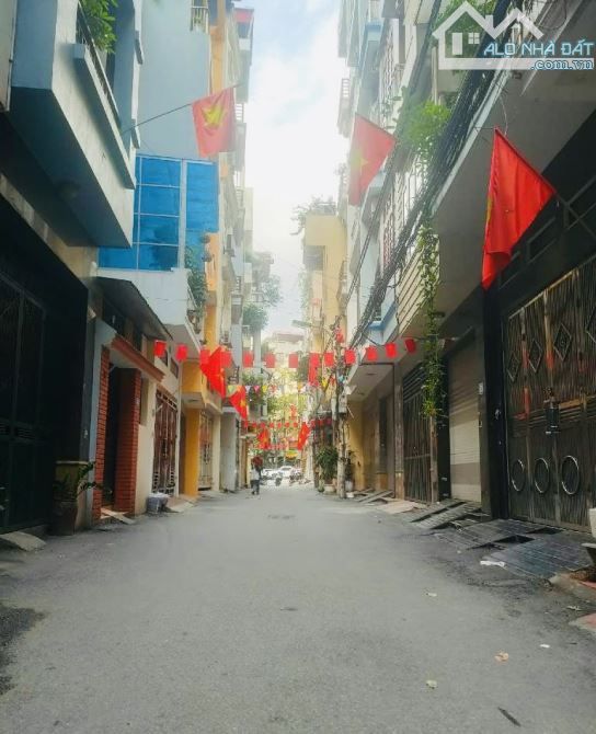 NHÀ XUÂN LA- VỊ TRÍ KIM CƯƠNG- Ô TÔ VÀO NHÀ- 48M- 14 TỶ - 2
