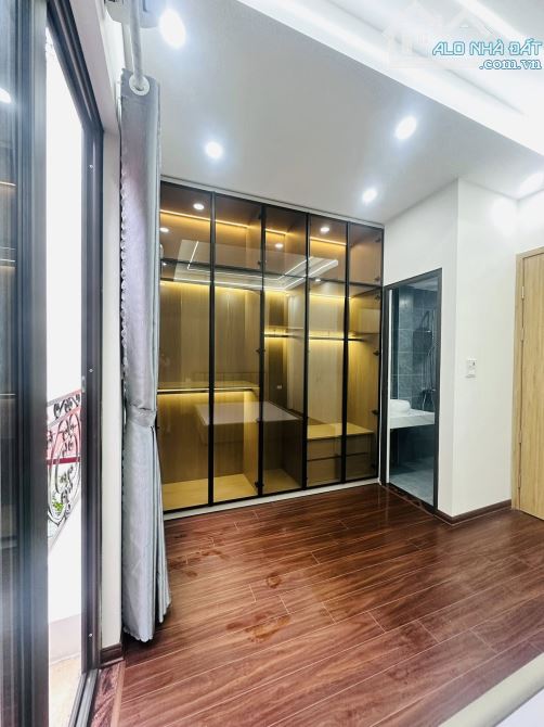Nhà 5 tầng đẹp giữa lòng Hà Đông, View công viên, Ô tô tránh, Vỉa hè rộng, Kinh doanh đỉnh - 2