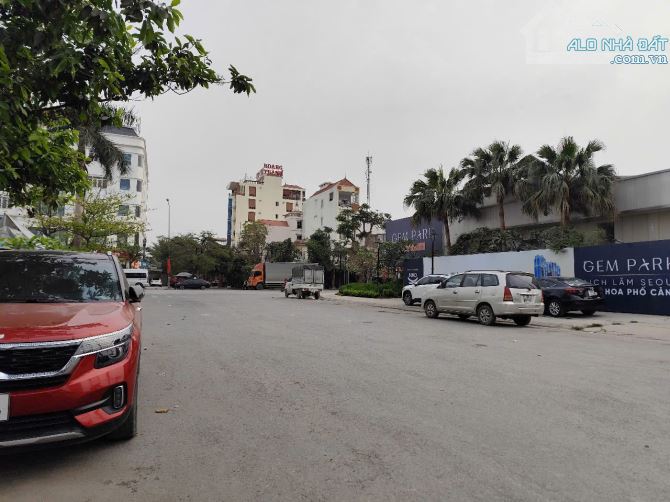 BÁN LÔ ĐẤT HIẾM ĐẸP ĐƯỜNG 24M – ĐỐI DIỆN TÒA GEM PARK, HỒNG BÀNG - 2