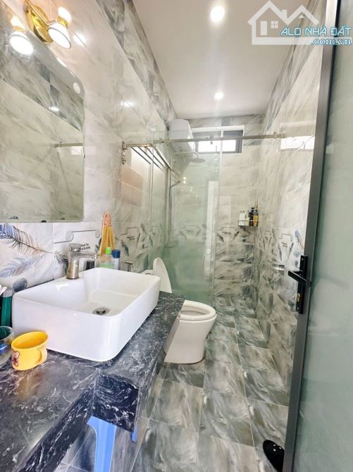 Bán biệt thự đường Trịnh Hoài Đức , Đà Lạt 200m2 1 lầu 5 Phòng - 2