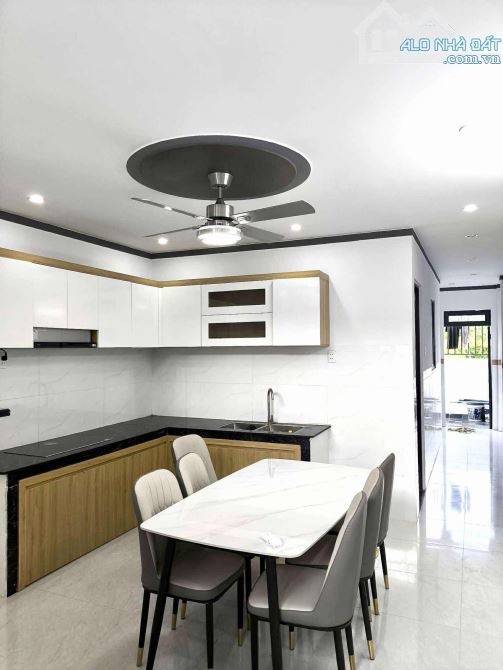 Chủ chuyển nơi ở cần bán nhà gác lửng đẹp SHR TC ngay HL7 Bình Lợi chỉ 1ty690 - 2
