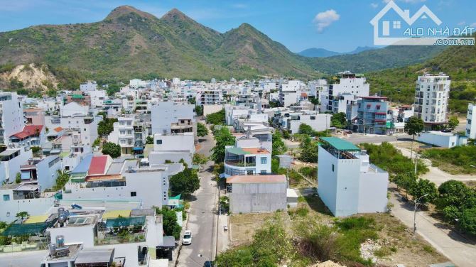 TIN ĐƯỢC KHÔNG LÔ TÁI ĐỊNH CƯ HÒN XỆN, GẦN BIỂN GIÁ RẺ ĐẦU TƯ,MẶT TIỀN BÙI HUY BÍCH 13M - 2