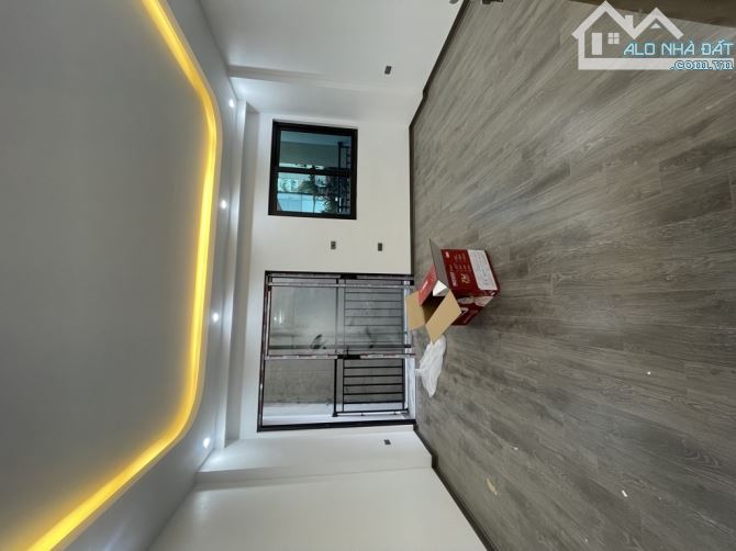 Bán nhà ngõ 67 Nguyễn Văn Cừ 66m x 6T, oto thang máy, mới tinh hơn 11 tỷ còn TL. LH - 2