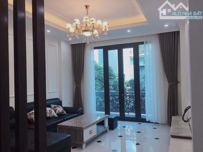 Bán nhà riêng Lê Văn Thiêm, Thanh Xuân. 40m², 5 tầng – ô tô – kinh doanh tốt – giá 12.5 tỷ - 2