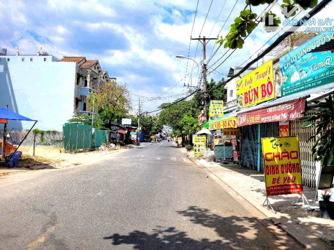 Bán nhà Mặt Tiền Đông Hưng Thuận Quần, kinh doanh đỉnh, 4x26m, 5.xx tỷ - 2