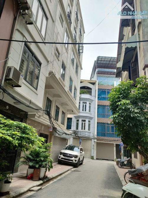 Bán nhà Xã đàn - Trung Phụng , Nhỉnh 17 tỷ, 50m, ô tô tránh dừng đỗ, 5 tầng - 2