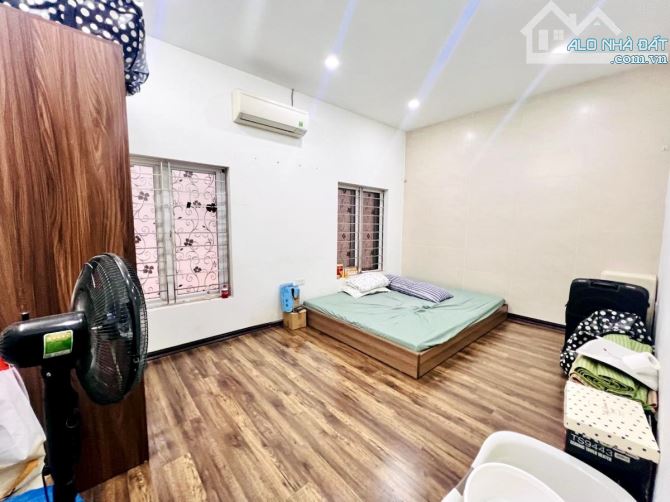 CHẠM NGAY TRÁI TIM AN CƯ - NHÀ ĐẸP TRUNG PHỤNG - 5 TẦNG Ở SƯỚNG - GIÁ YÊU THƯƠNG HƠN 7 TỶ - 2