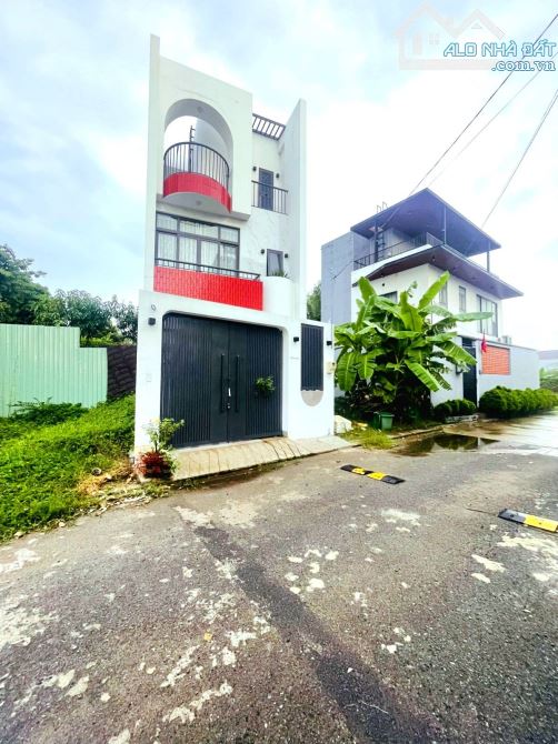 🍍chỉ 4,4 tỷ (CÒN BỚT)🥑Đất đẹp, Lô góc 83m2, KLG, KQH - Ô tô Long Trường, Thủ Đức💥HIẾM - 2