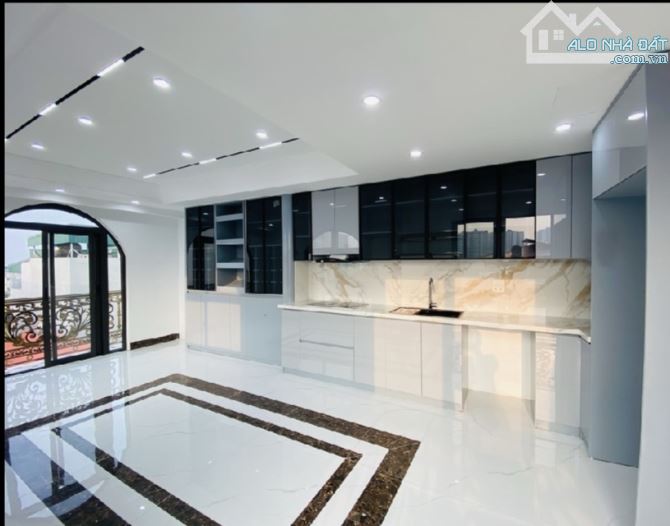 14.8 tỷ / 42 m2/7 tầng. SÀI Đồng. Ô TÔ CHÁNH. LÔ GÓC - 2