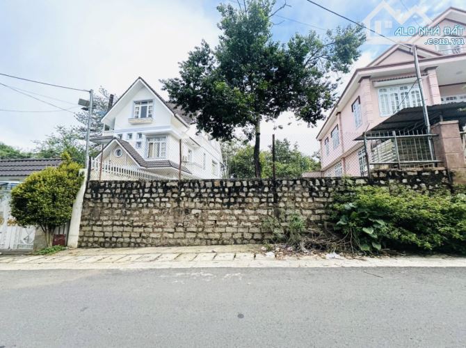 📌 Bán đất mặt tiền Ngô Huy Diễn P.5 Đà Lạt gần C.A Tỉnh 320m2 giá 24 Tỷ - 2