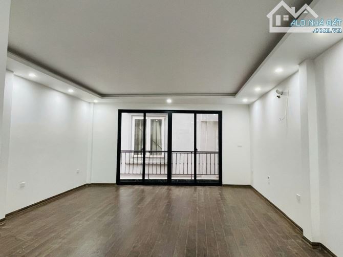 Tòa nhà 6 tầng Âu Cơ 62m quận Tây Hồ Hà Nội nhà đẹp thang máy kinh doanh văn phòng công ty - 2