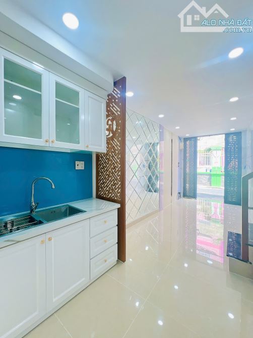 👉MẶT TIỀN KINH DOANH BUÔN BÁN GẦN NGUYỄN SƠN, DT 41M2 , 2 LẦU - 2