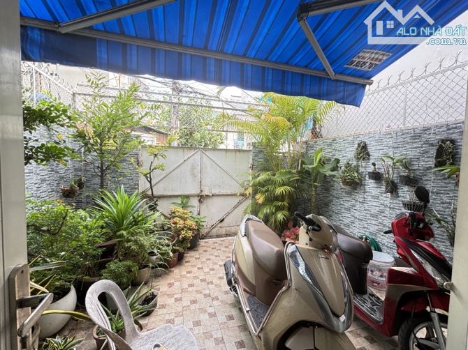 HIẾM (7 x 18.5) Nở Hậu đẹp, đường Lê Quang Định, hẻm OTO Tránh, chỉ 13.4tỷ - 2