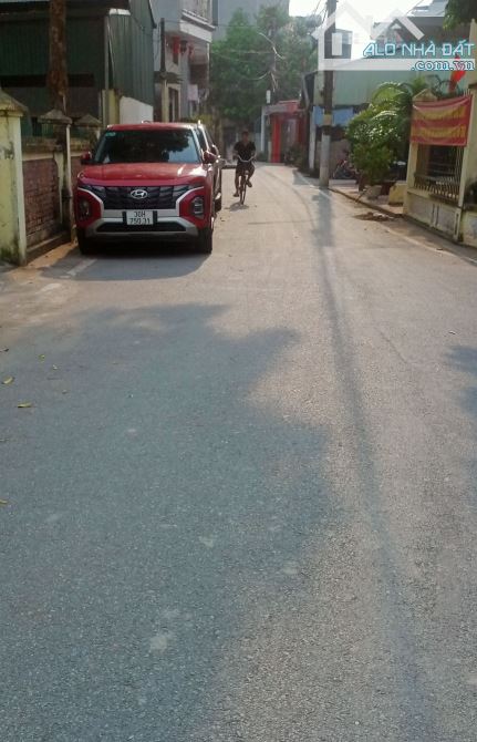 BÁN ĐẤT ĐÔNG LA_HOÀI ĐỨC, LÔ GÓC CỰC ĐẸP , ĐƯỜNG RỘNG Ô TÔ CHẠY VÒNG QUANH_ 85 M2 _ HƠN 8 - 2
