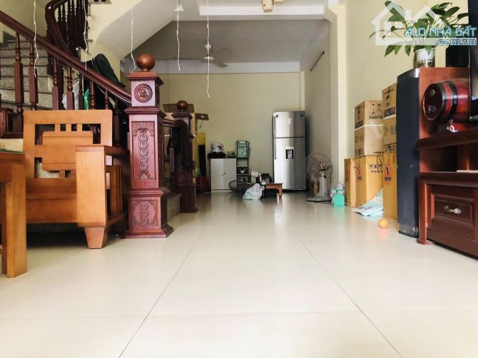 Bán nhà liền kề khu TĐCTriều Khúc, vỉa hè, ô tô, 4 tầng, 4 phòng ngủ, 60m2, giá 19.6 tỷ - 2