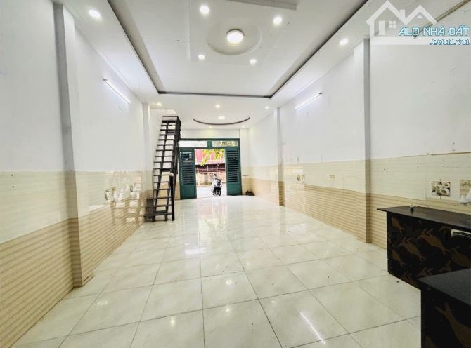 Bán Nhà Mặt Tiền Trung Mỹ Tây Q12 - 65M2(4.5 x 14m )- 2Tầng -Đường 8m - Chỉ 4,95 Tỷ. - 2