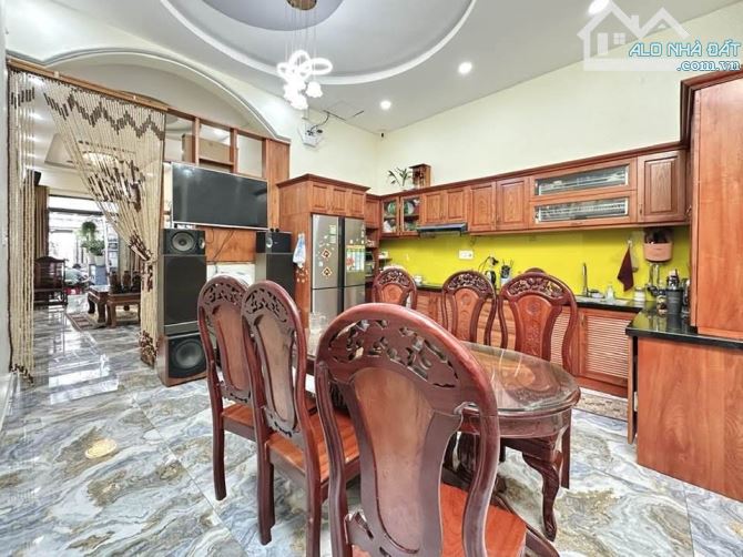 LÊ QUANG ĐỊNH - BÌNH THẠNH - 💥130M2💥 - NỞ HẬU - GPXD 5 TẦNG - CHỈ 7.x TỶ - 2