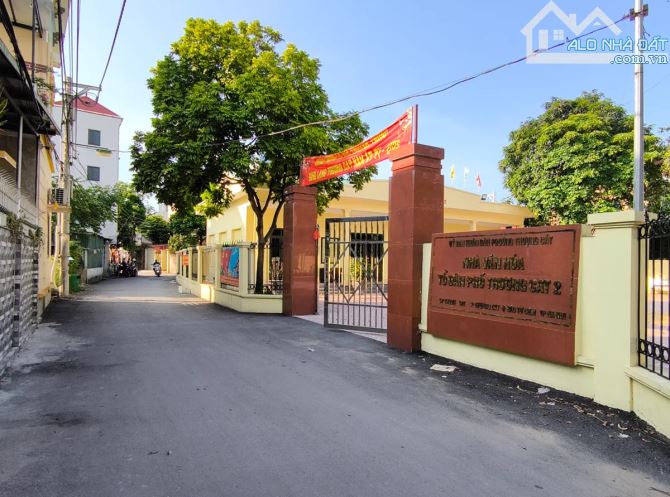 Bán đất mặt ngõ ô tô tránh, tiện ích, sổ đỏ như tờ A4, cạnh cầu Thượng Cát - 2