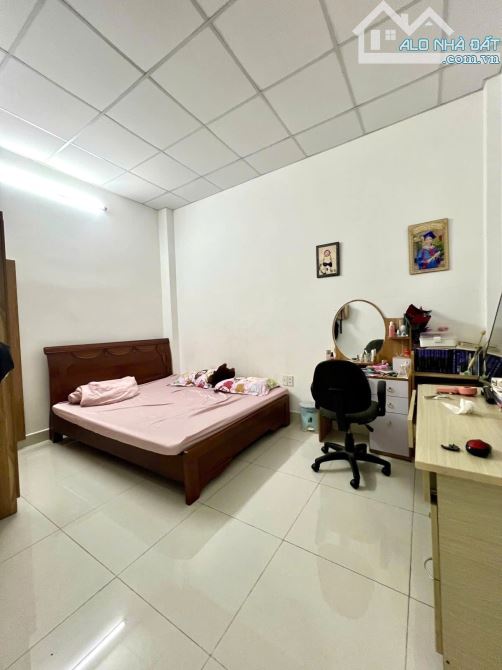 Chính Chủ 1 Đời – Nhà 66M² – Ô TÔ VÀO NHÀ – Đối Diện UBND Gò Vấp– 5.89 Tỷ TL! - 3