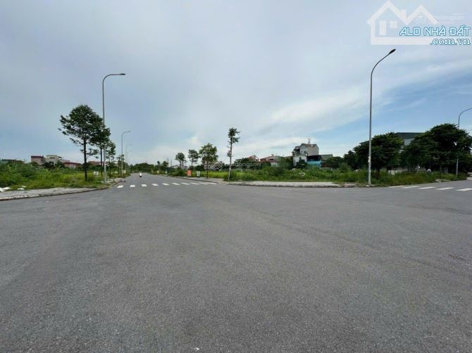 BÁN GẤP LÔ ĐẤT DỰ ÁN KDT BẢO LONG, HƯƠNG MẠC, TỪ SƠN, BẮC NINH. 80M2 - 3 TỶ - 3